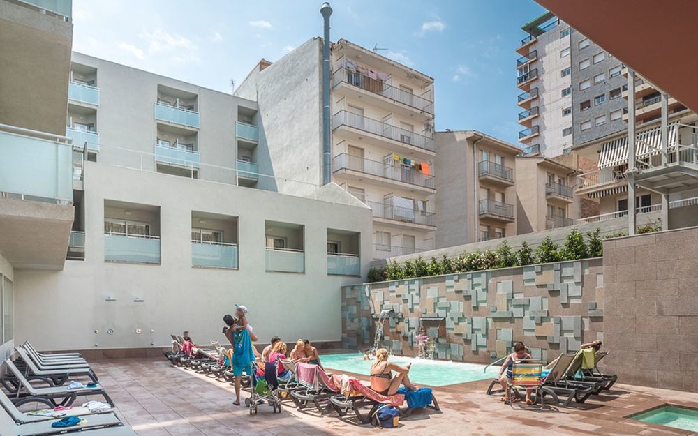 4R Miramar Calafell Hotel Exterior foto